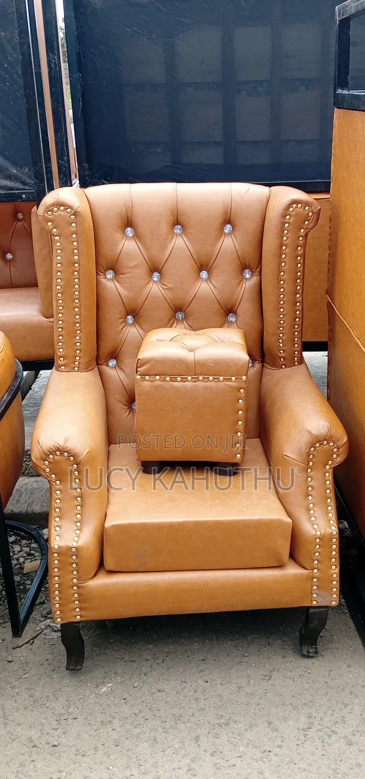 Brown King Size Chair With Puff