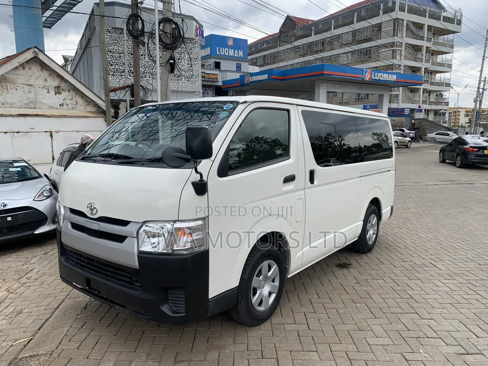 Toyota HiAce 2019 White