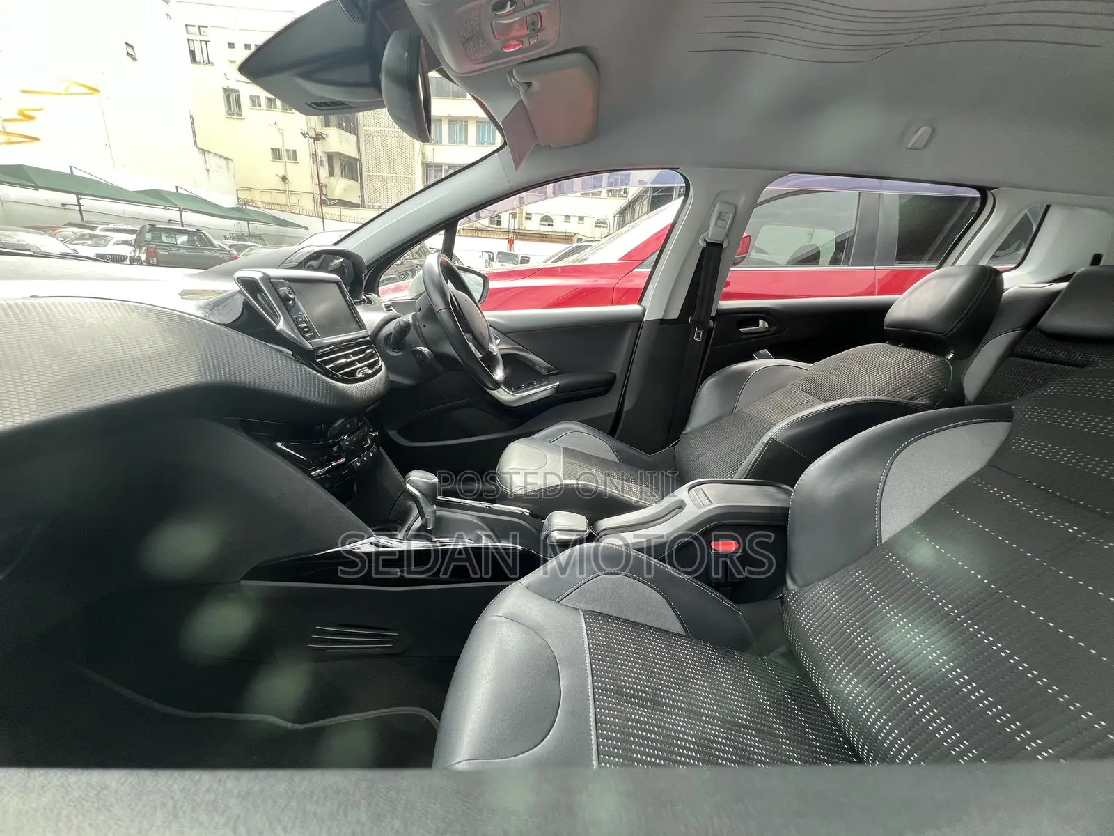 Peugeot 2008 2019 White