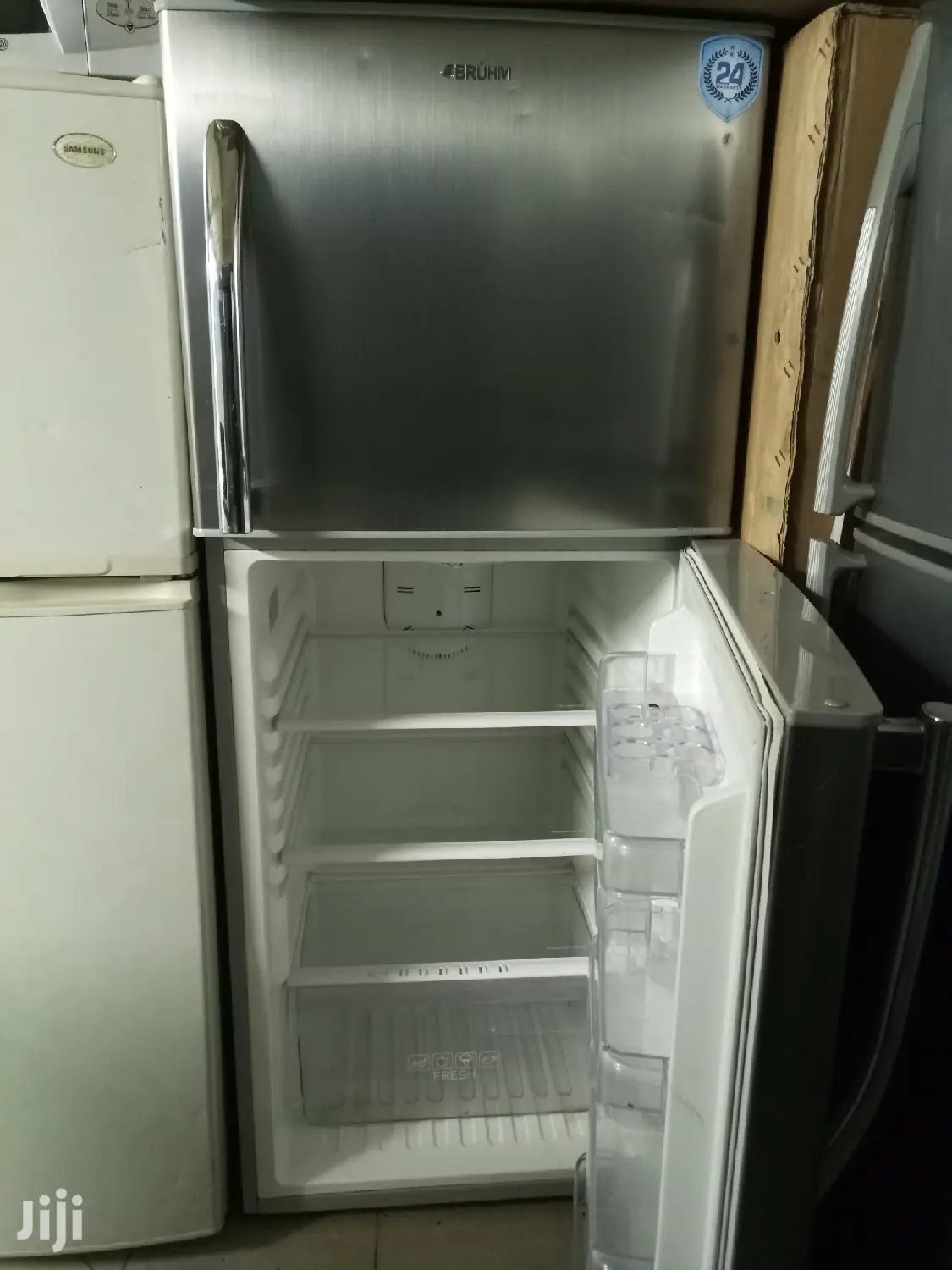 Bruhm Fridge