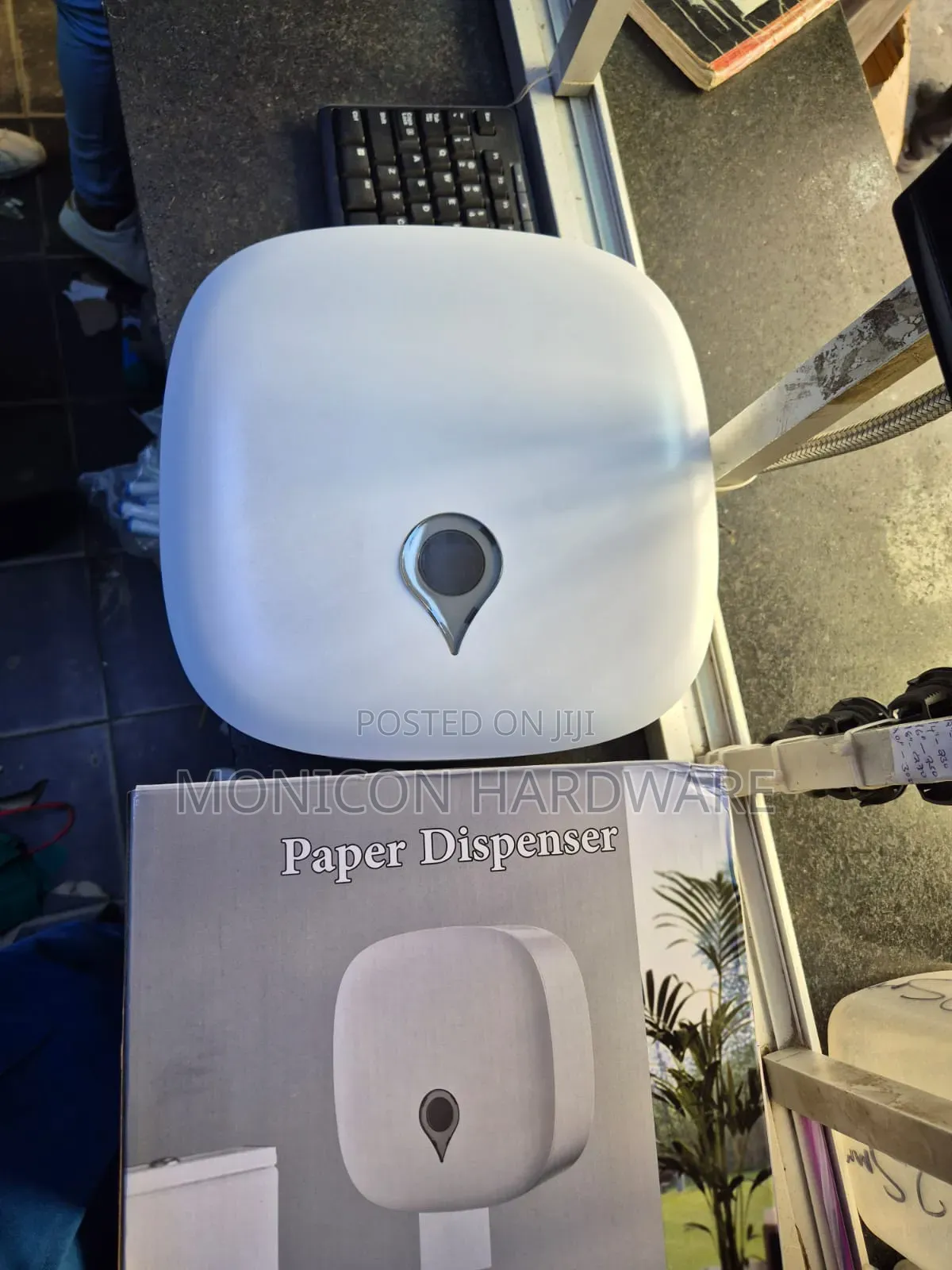 Tissue Holder- Jumbo