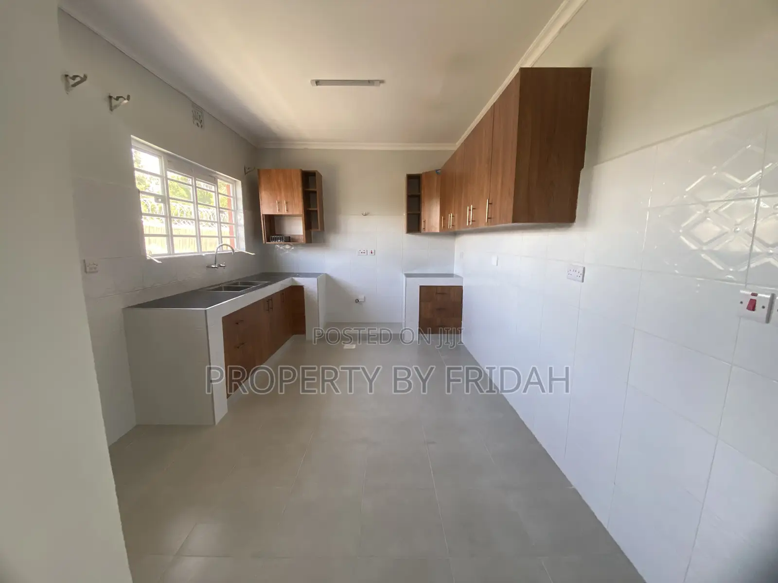 4bdrm Bungalow in Kitengela for sale