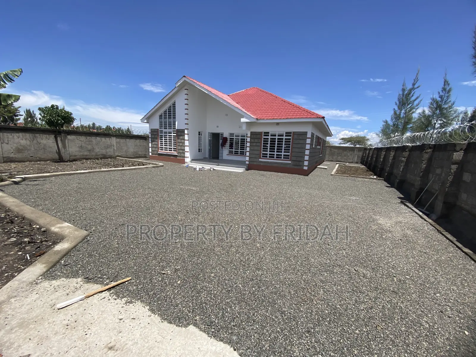 4bdrm Bungalow in Kitengela for sale