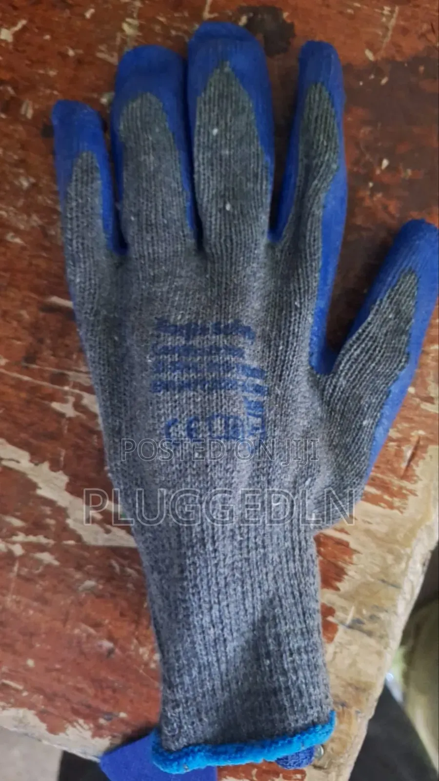 Glove Force Diamond Grip Gloves.