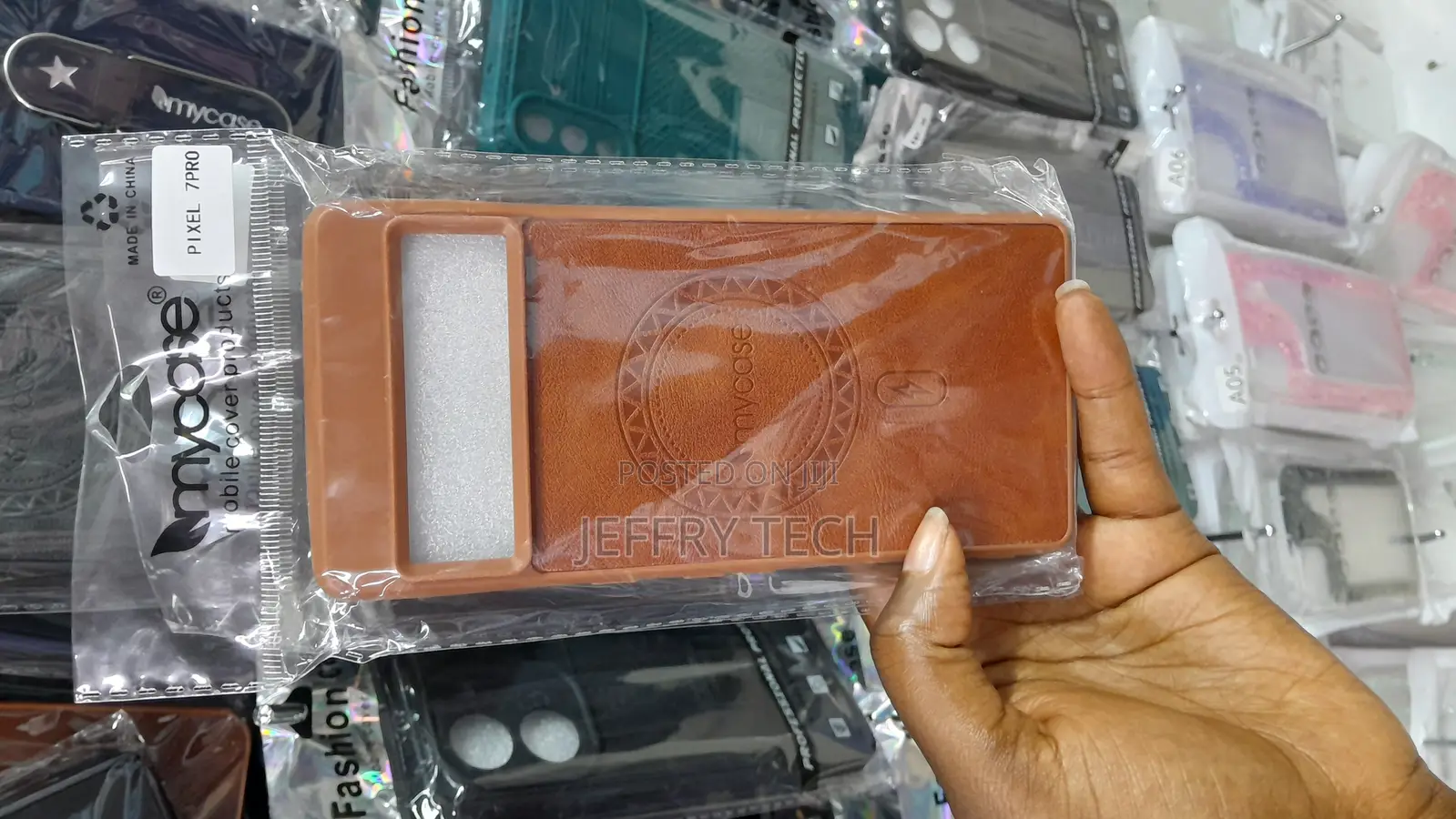 Bellroy Google Pixel 7 Pro Case Silicone Plus Leather -Brown