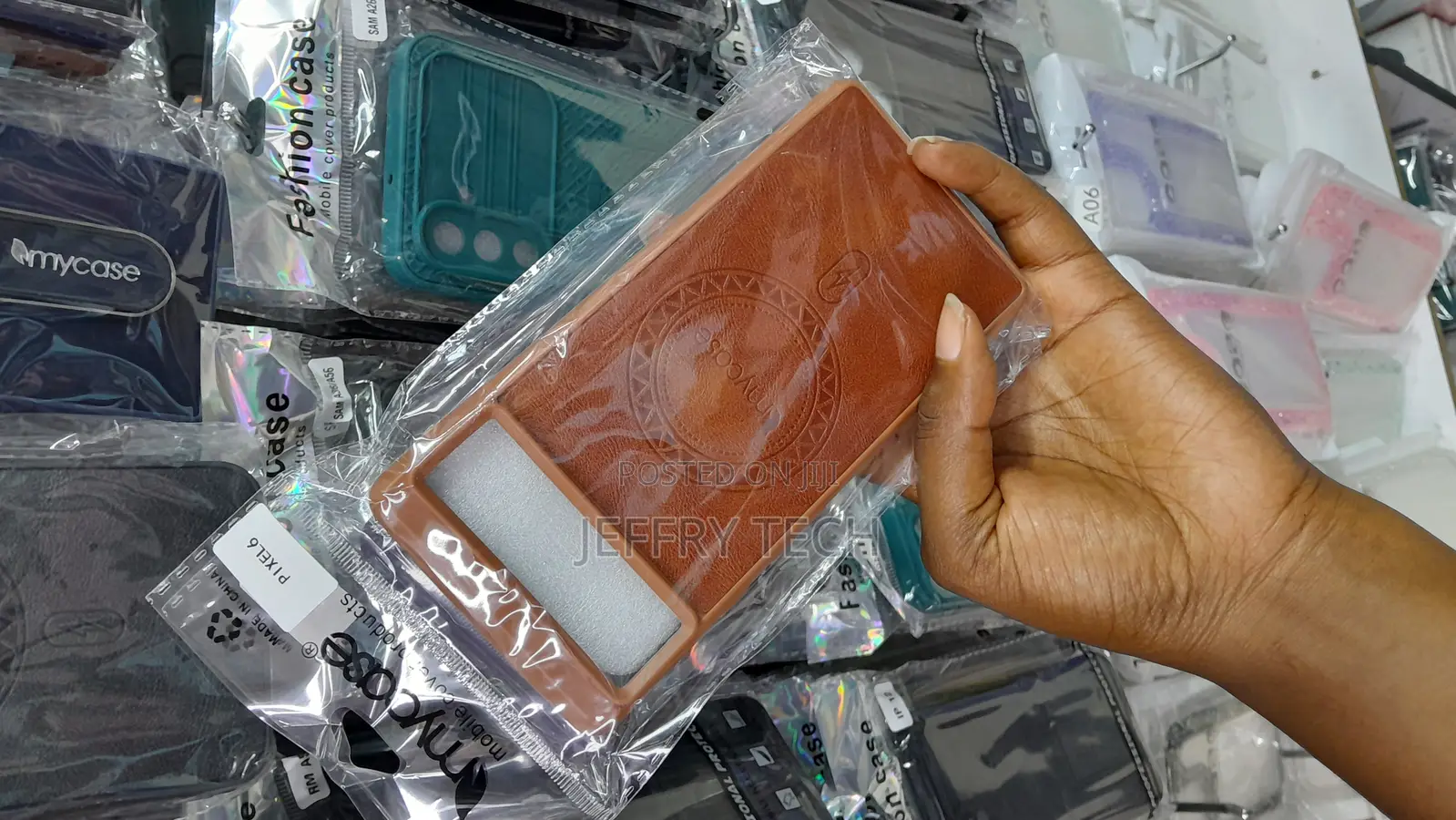 Mixis Google Pixel 6 Leather Plus Silicone Phone Cover -Brown