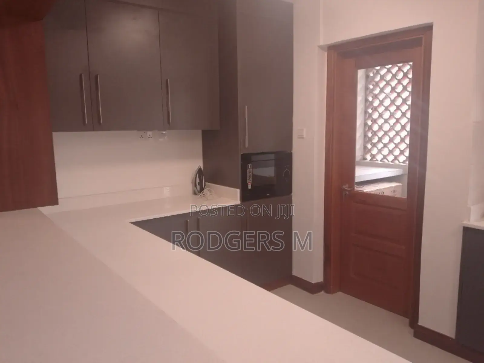 Furnished 2bdrm Apartment in Raphta Road Area for rent