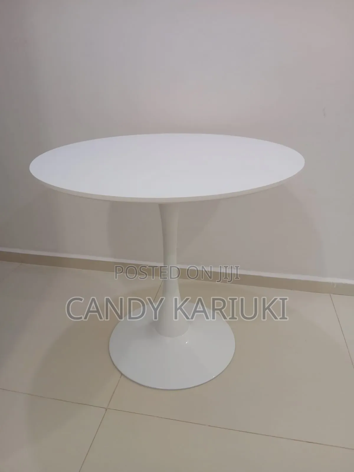 White Cocktail Table (Marble Top)