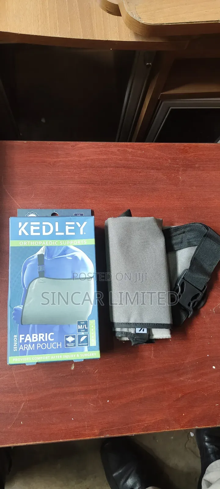 A Kedley Senior Fabric Arm Pouch
