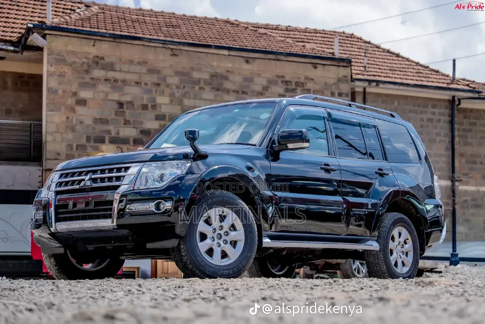 Mitsubishi Pajero V80 3.2 DI-D 2019 Black