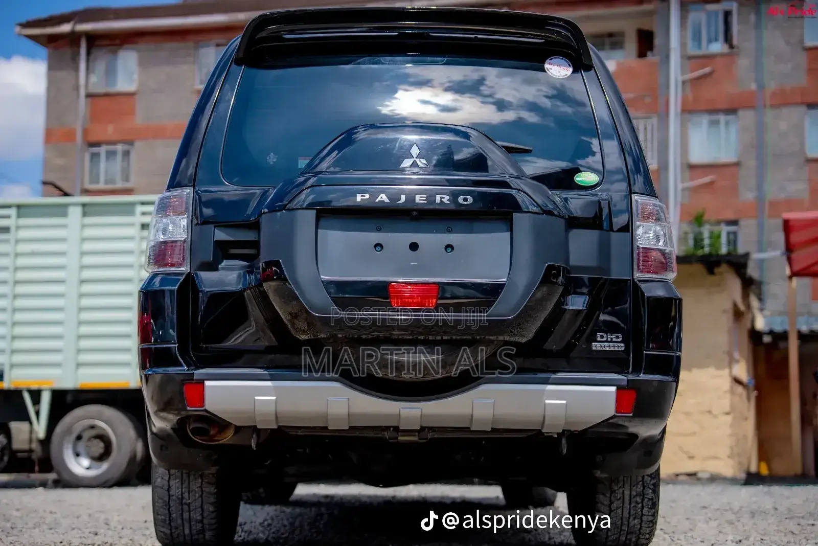 Mitsubishi Pajero V80 3.2 DI-D 2019 Black