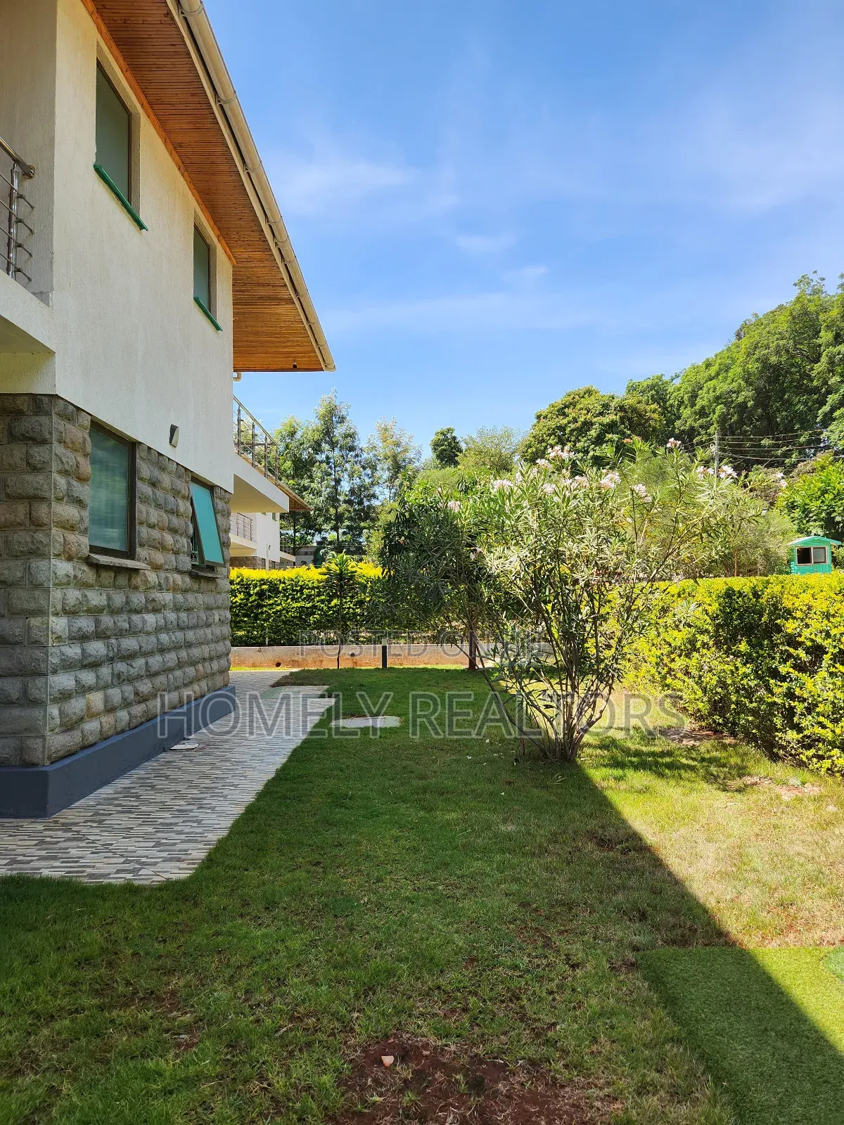 6bdrm Mansion in Nairobi, Karen for rent