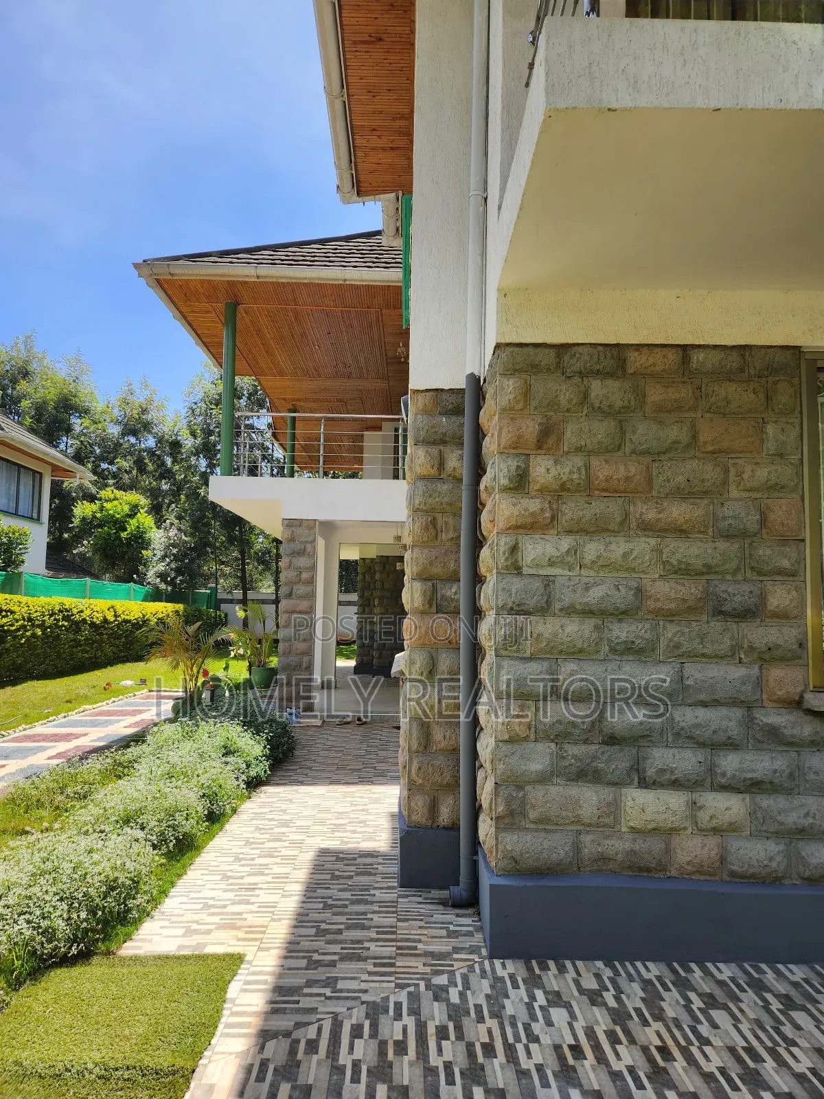 6bdrm Mansion in Nairobi, Karen for rent