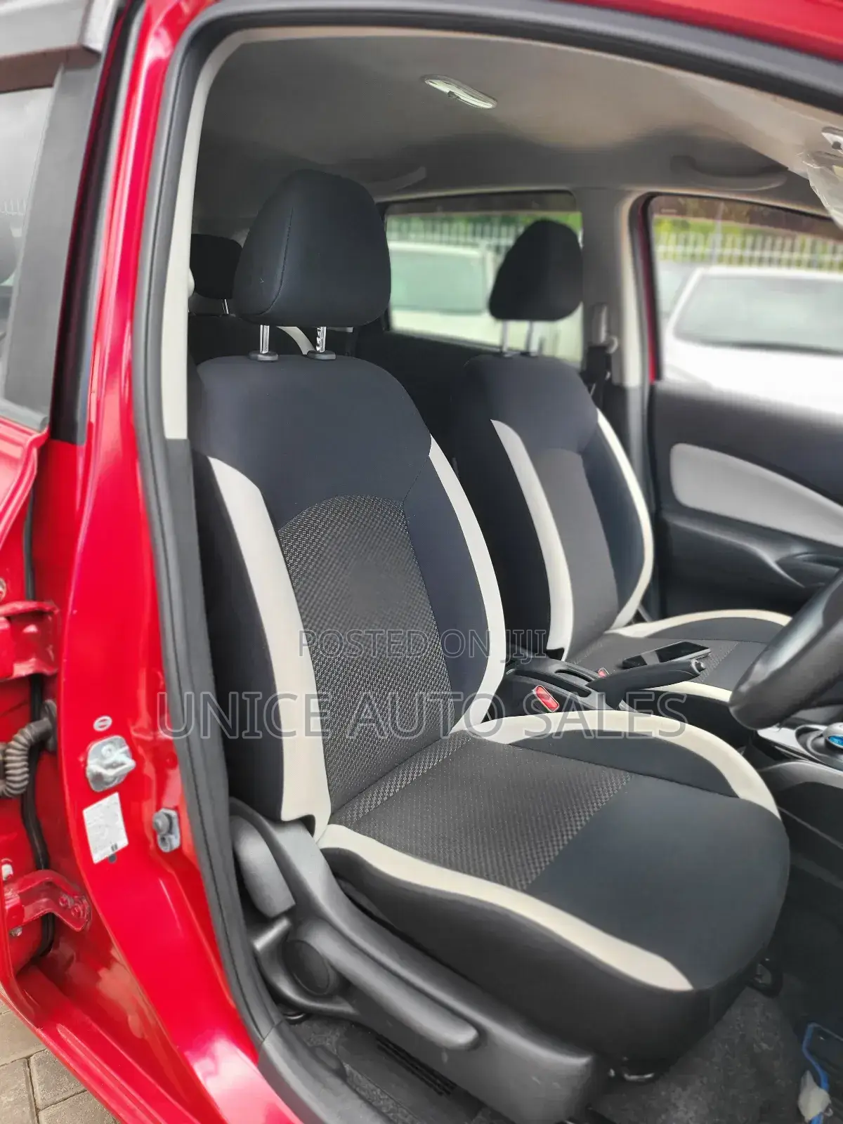 Nissan Note 1.2 Hybrid 2018 Red