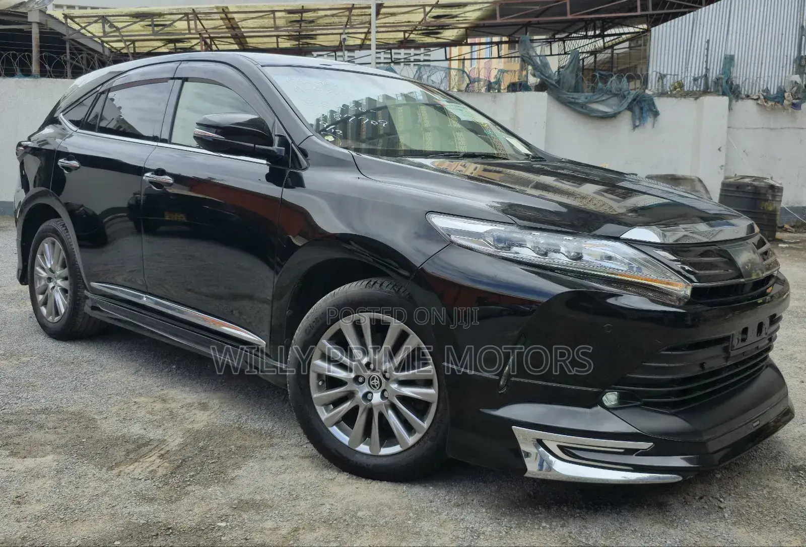 Toyota Harrier 2.0 2019 Black