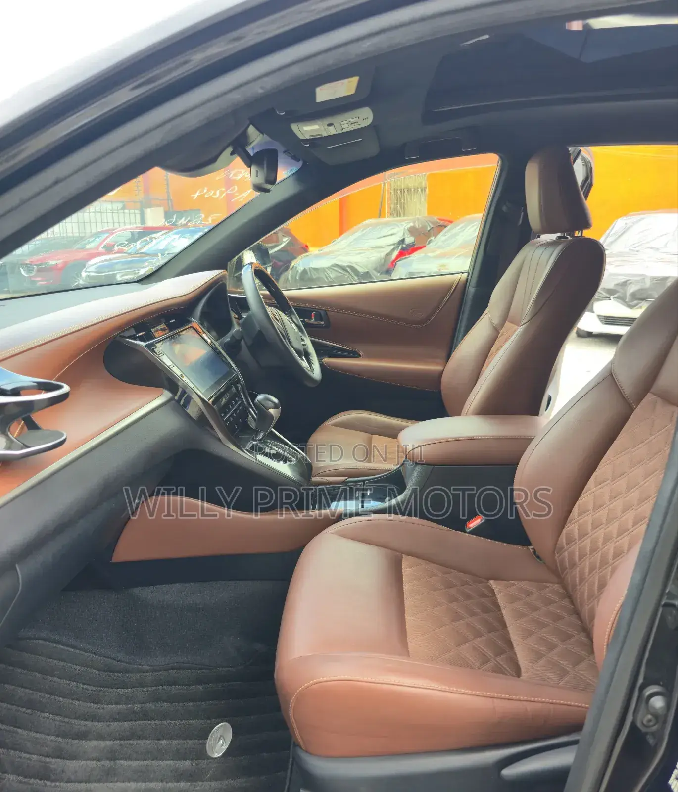 Toyota Harrier 2.0 2019 Black