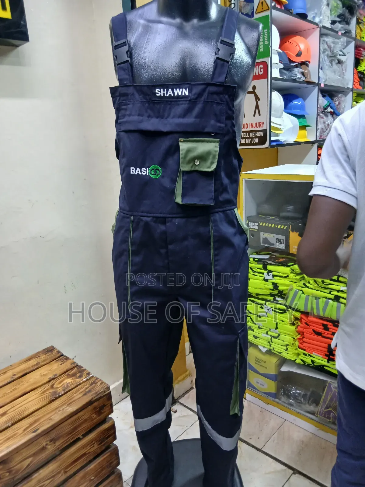 Bib Covering the Chest Overall