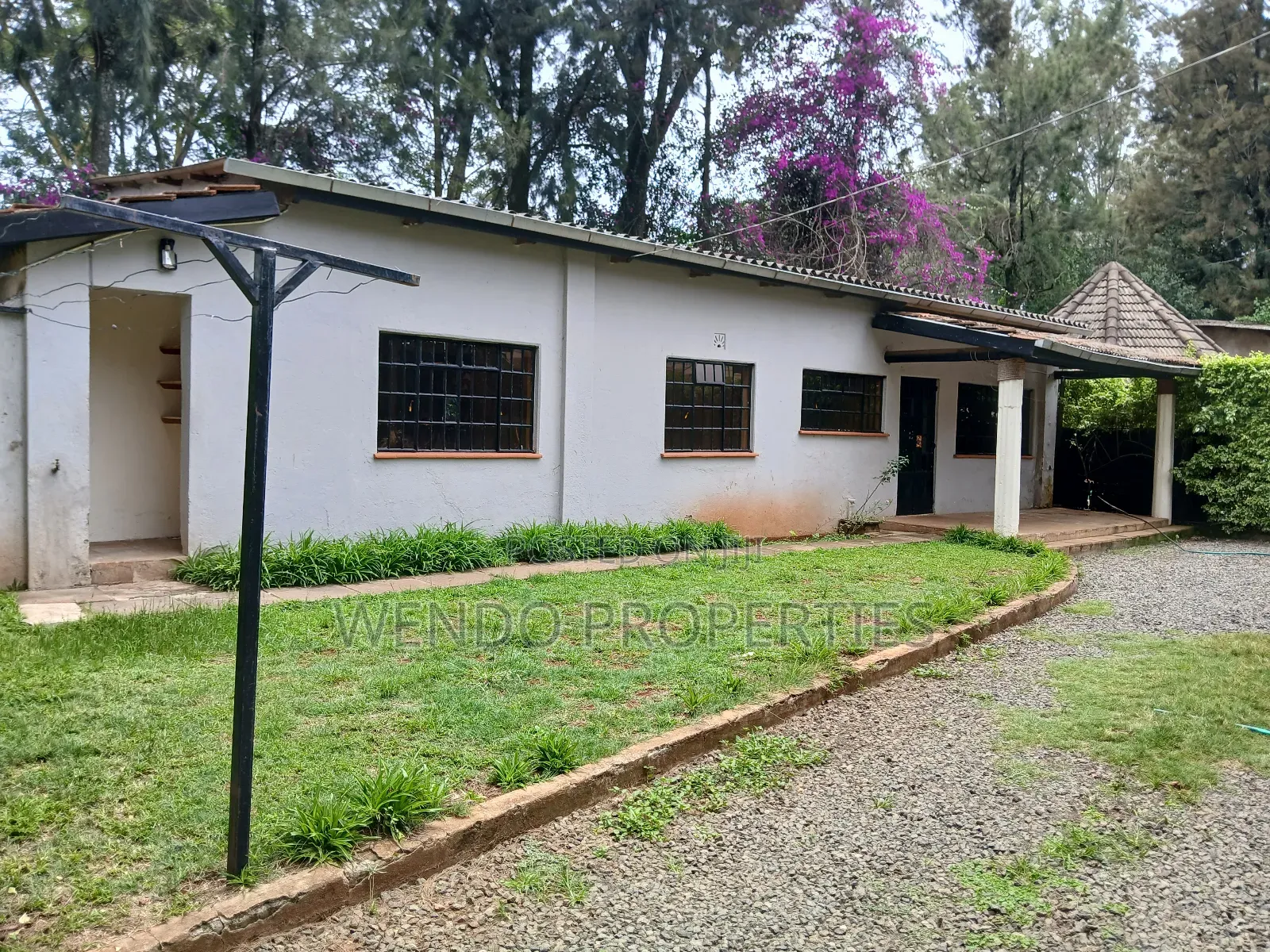 2bdrm Bungalow in Karen C for rent