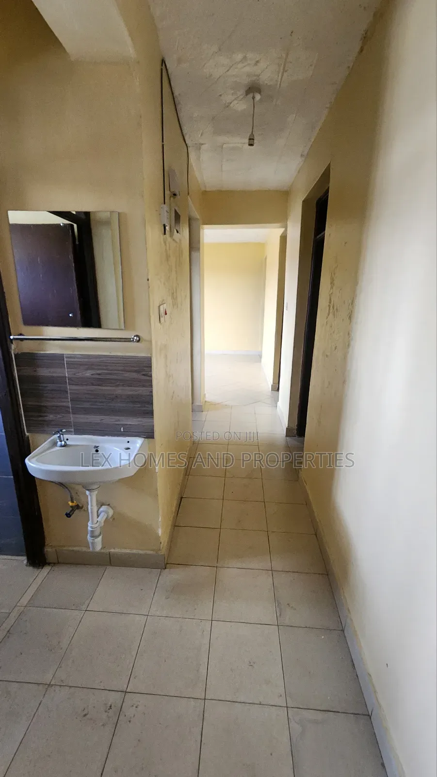 Mini Flat in Maasai Lodge for rent