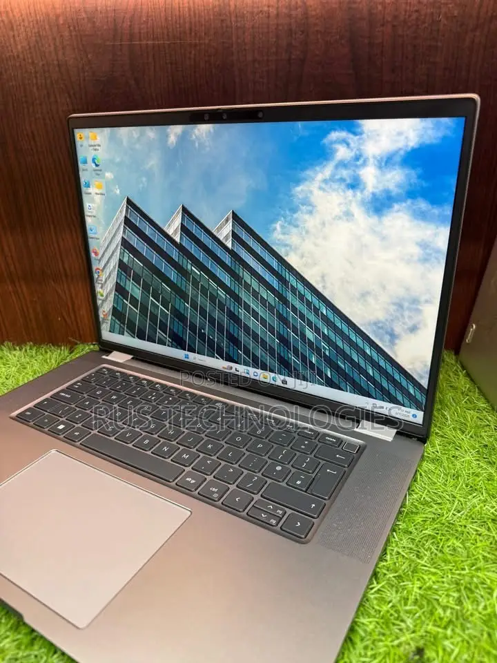 Laptop Dell Precision 7560 16GB Intel Core i7 SSD 512GB