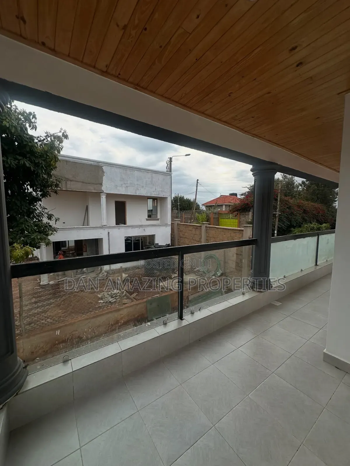 4bdrm Maisonette in Maragara Rd, Kibiku for sale
