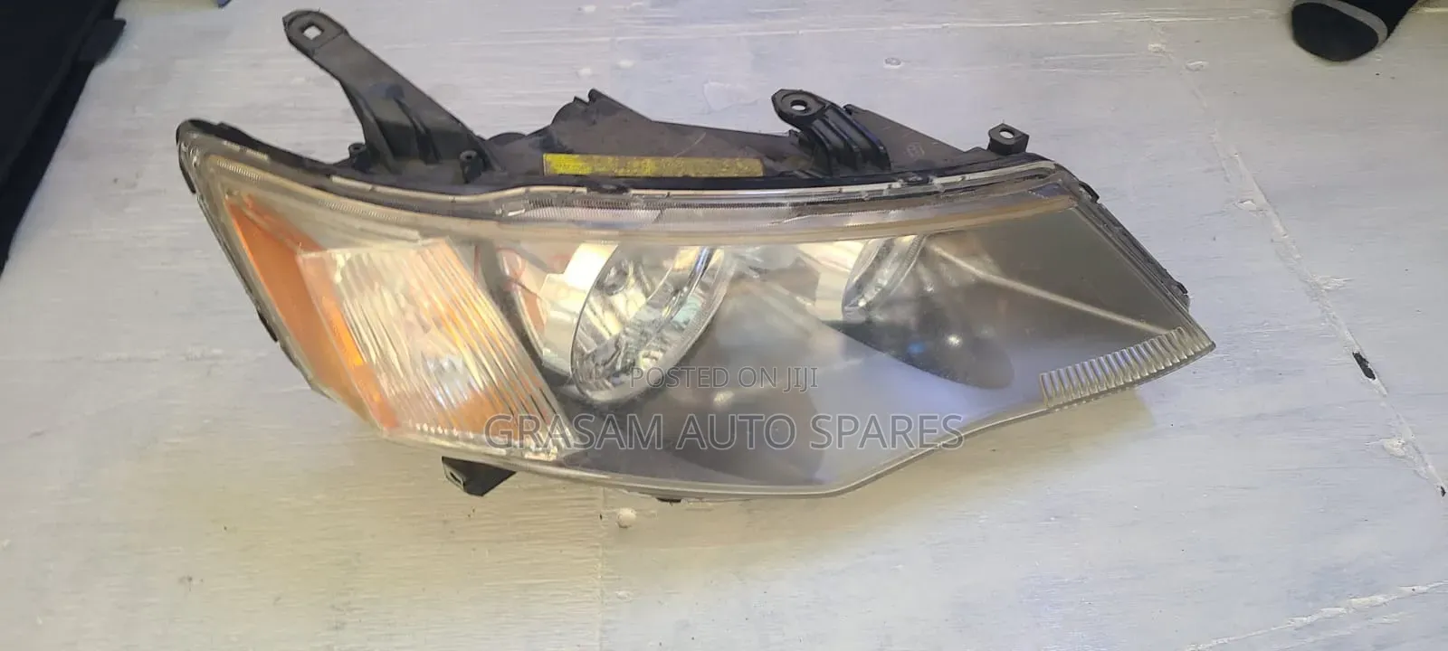 Mitsubishi Outlander 2016 Xenon Headlight
