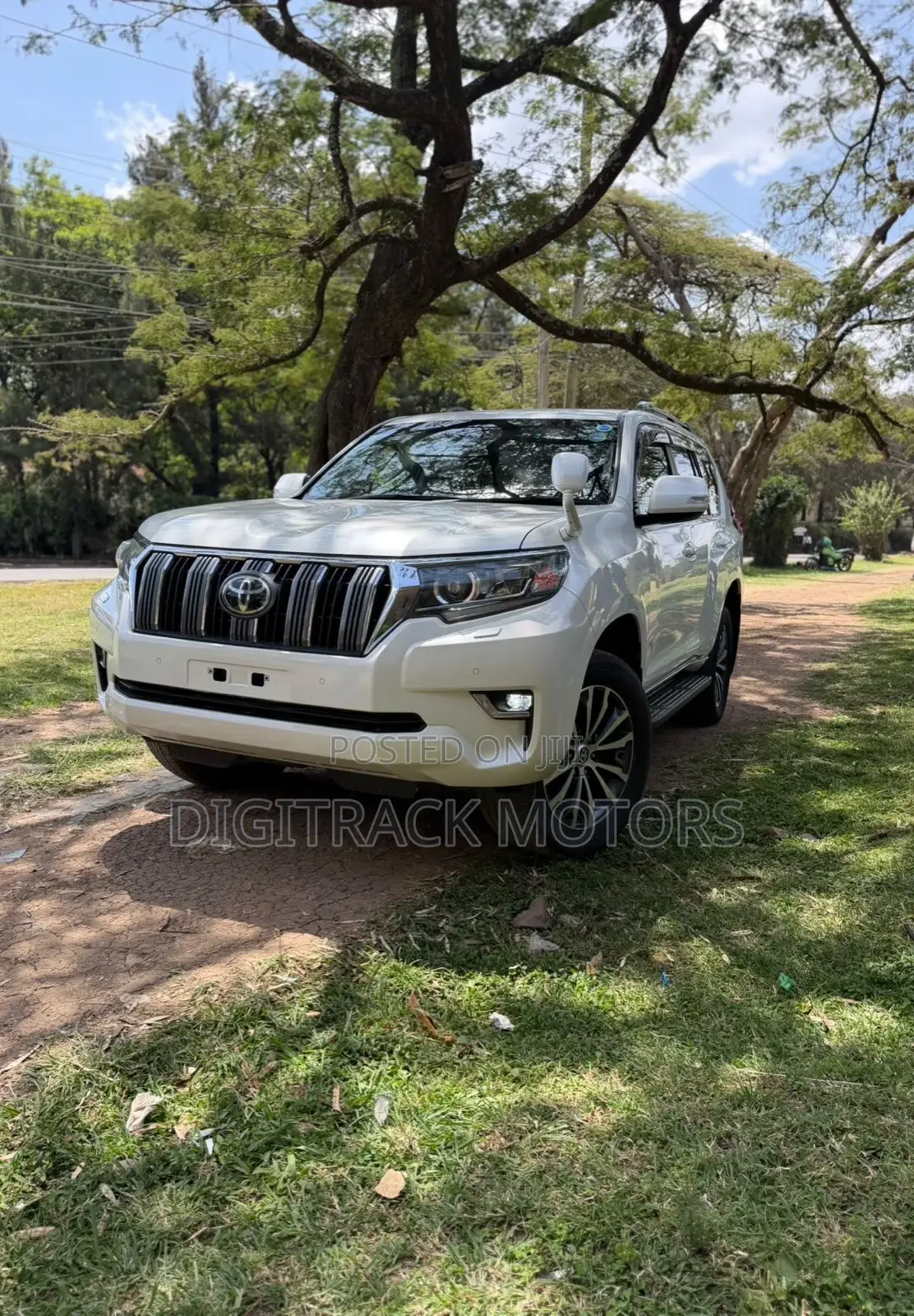 Toyota Land Cruiser Prado 2.8 2019 White