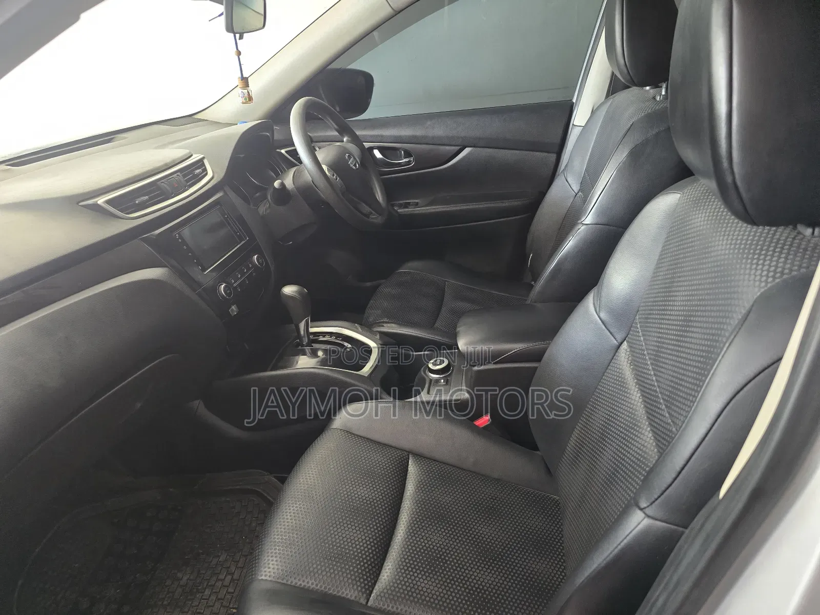 Nissan X-Trail 2015 Silver