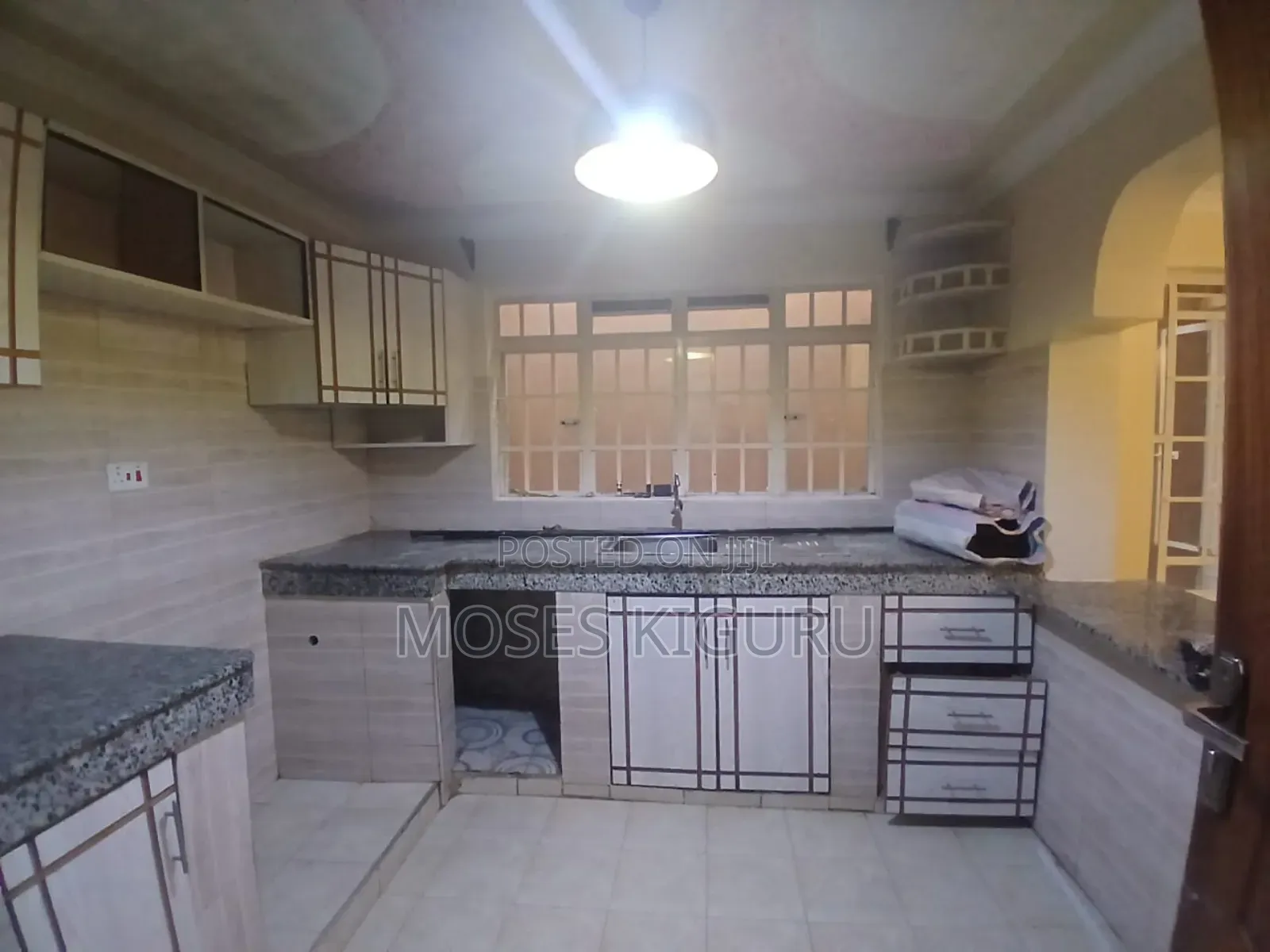4bdrm Maisonette in Kenyatta Road for rent