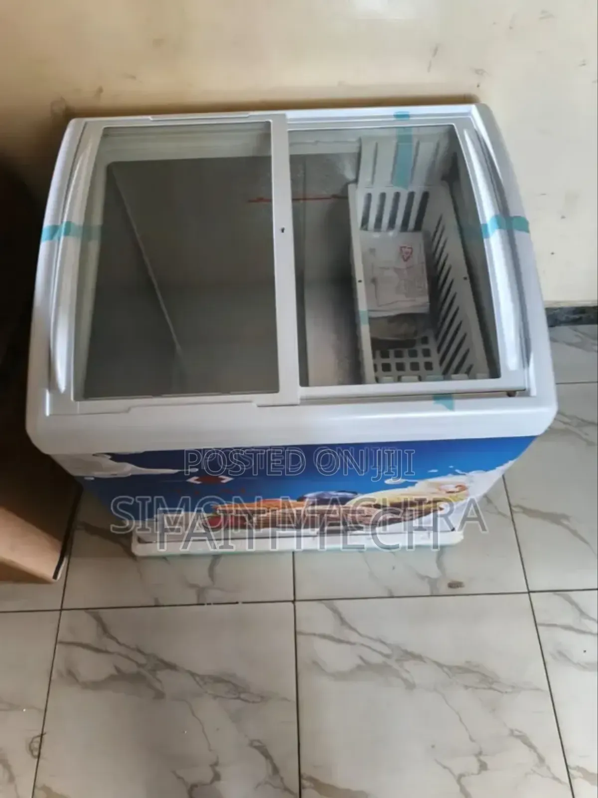 Tlac 156 Litres Display Freezer