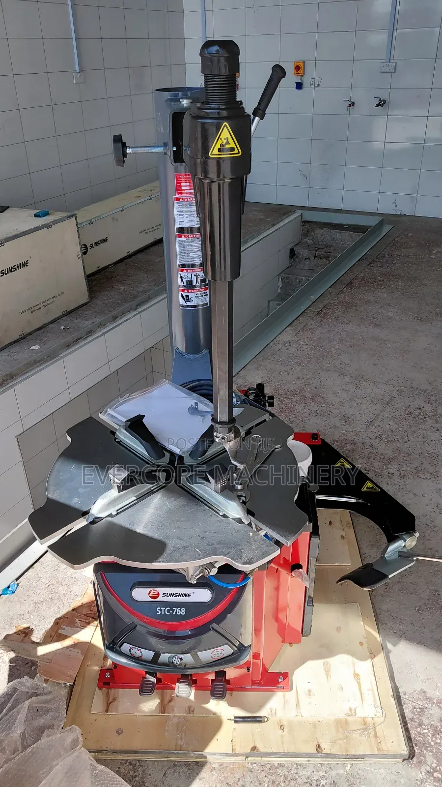 Sunshine Italy 2026model Tyre Changer/Remover Machine.