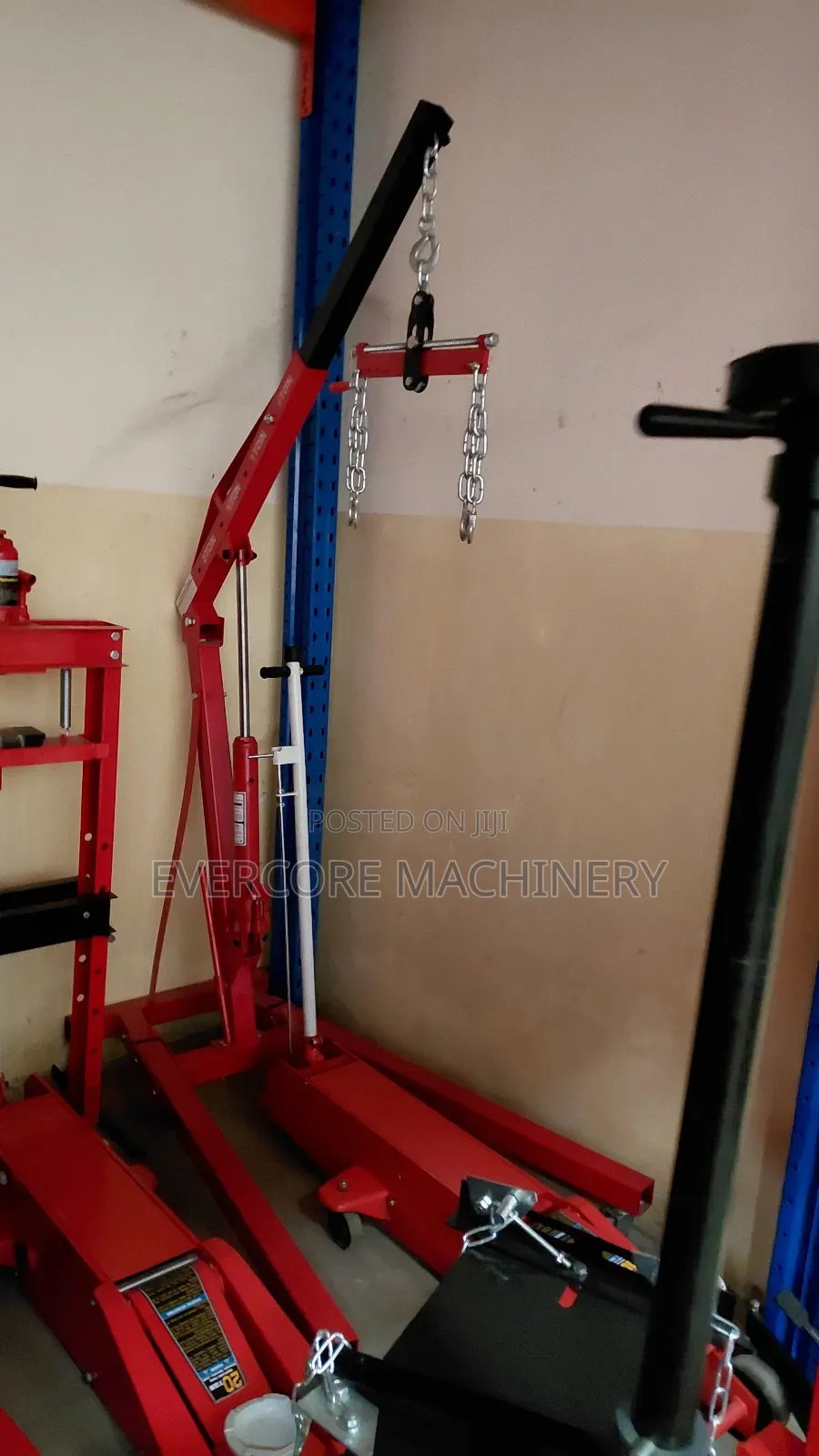 Heavy Duty 2tonne Engine Crane Machine Best Quality.