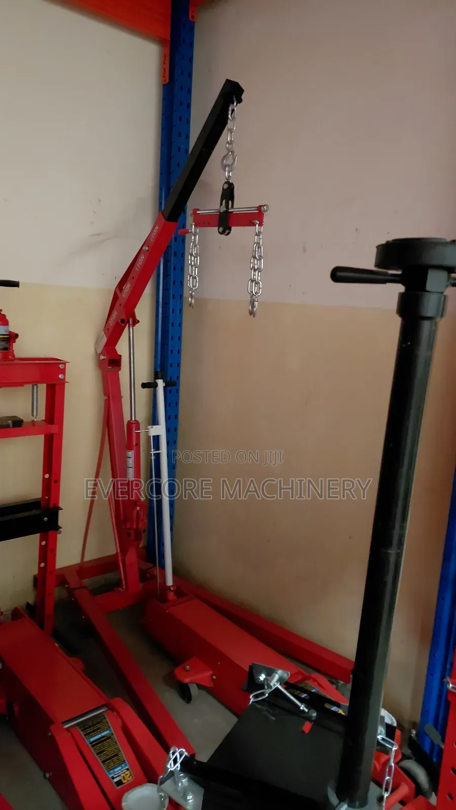 Heavy Duty 2tonne Engine Crane Machine Best Quality.