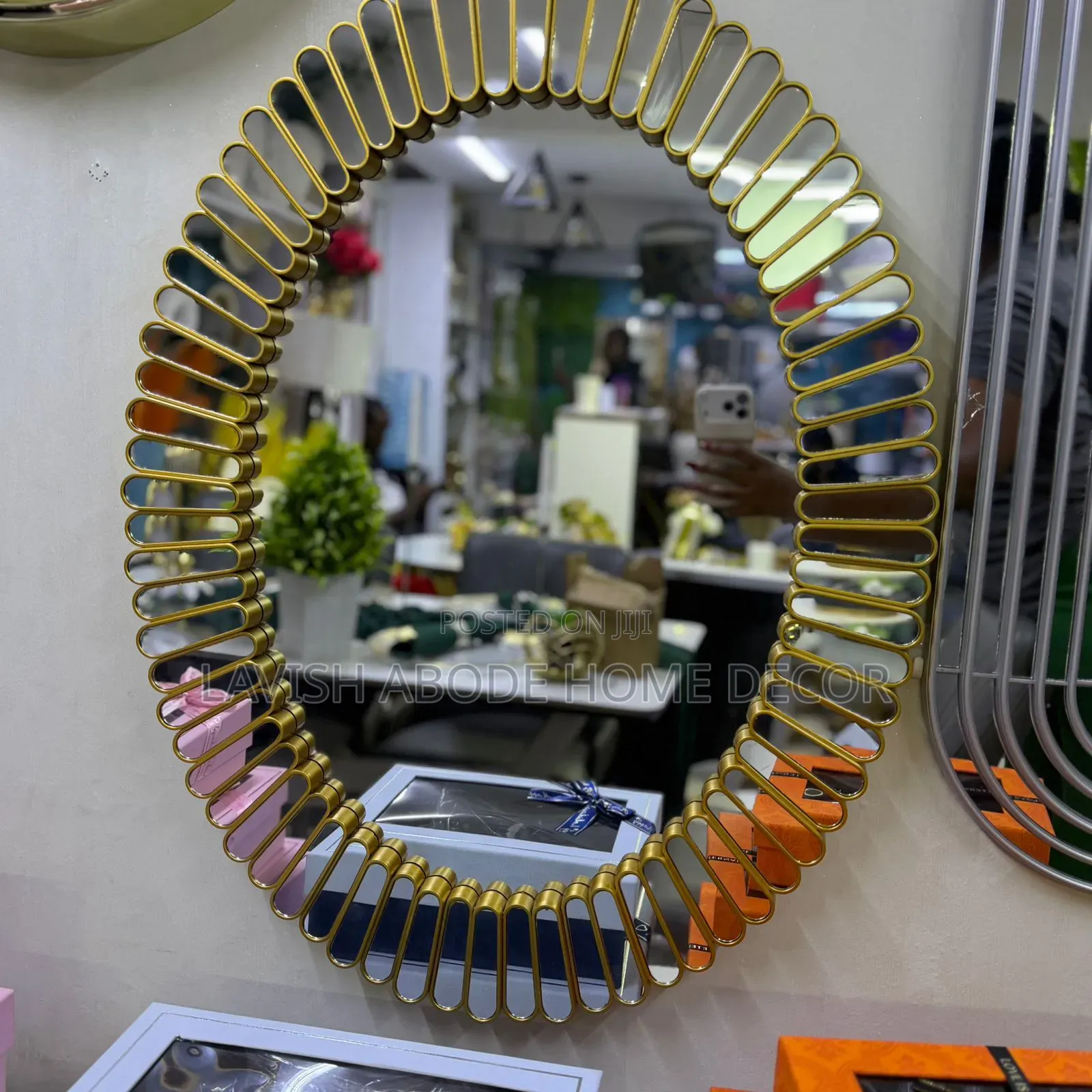 Oval Shaped Decorative Mirror for Dining,Homes, Office.