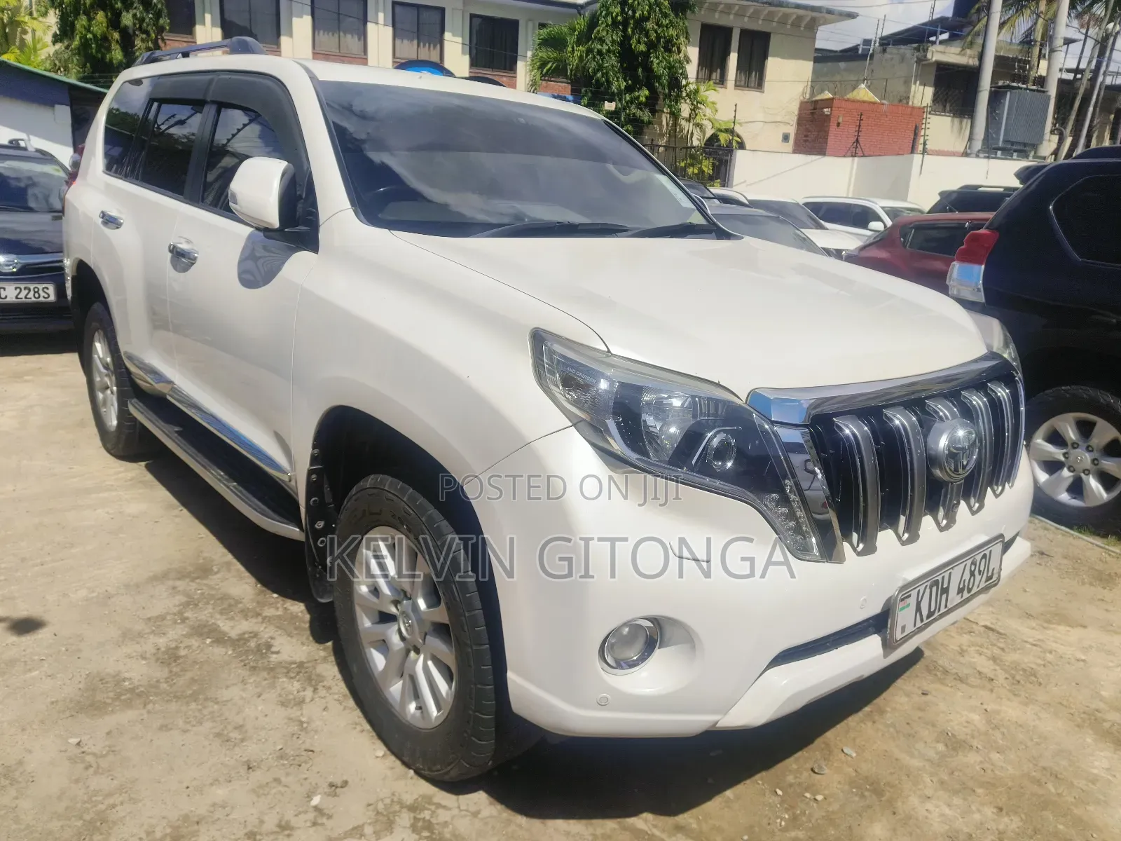 Toyota Land Cruiser 2015 White