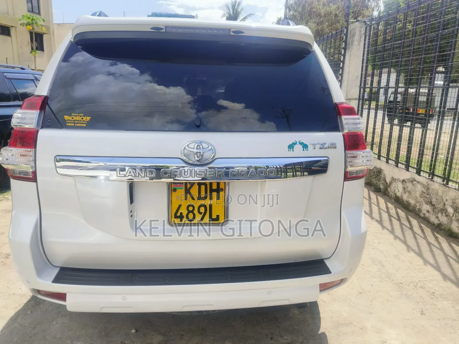 Toyota Land Cruiser 2015 White