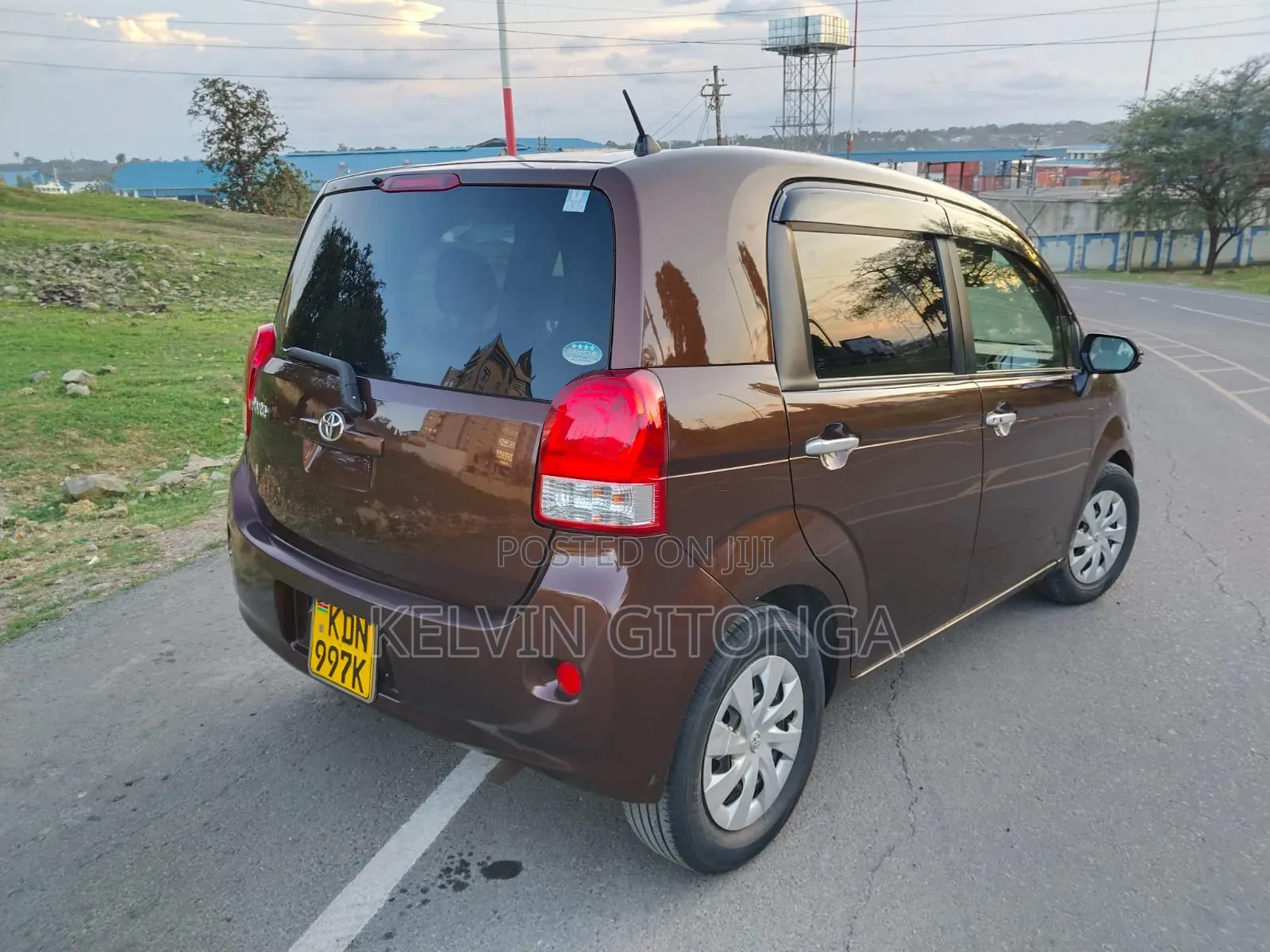 Toyota Porte 2016 Beige