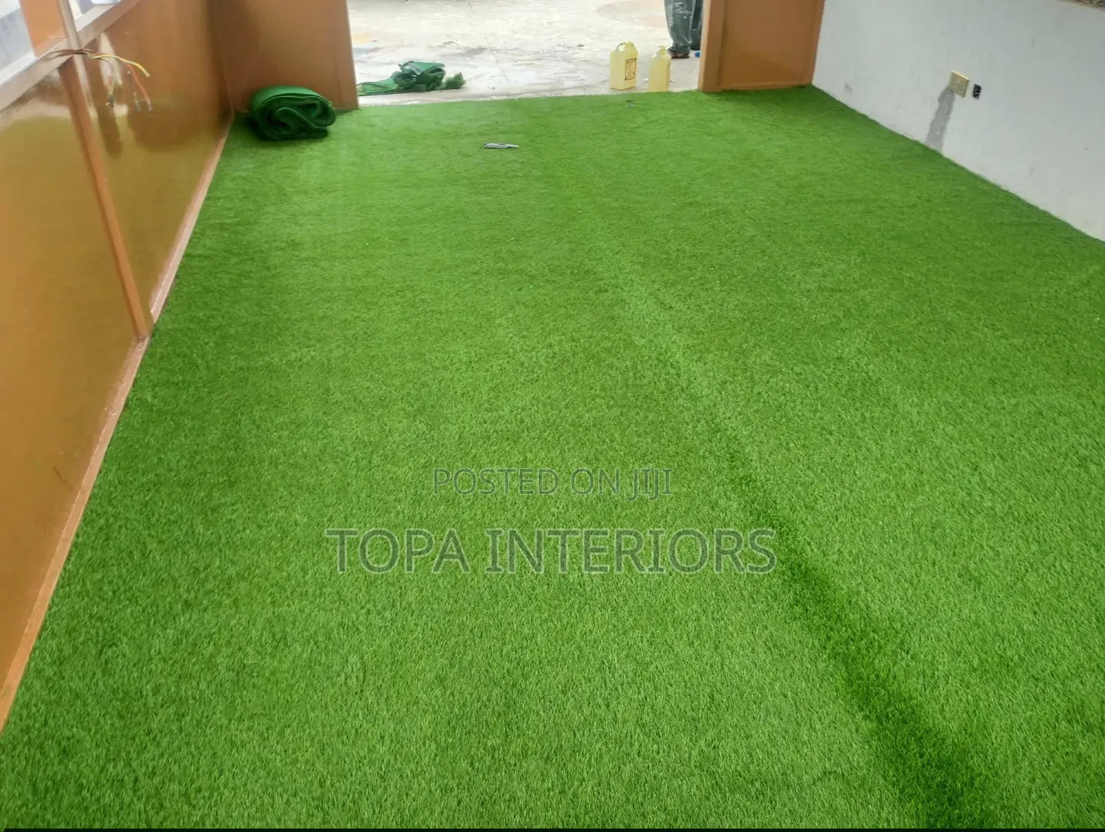 Odourless Indoor Spaces Artificial Foot Friendly Turf Grass Carpets