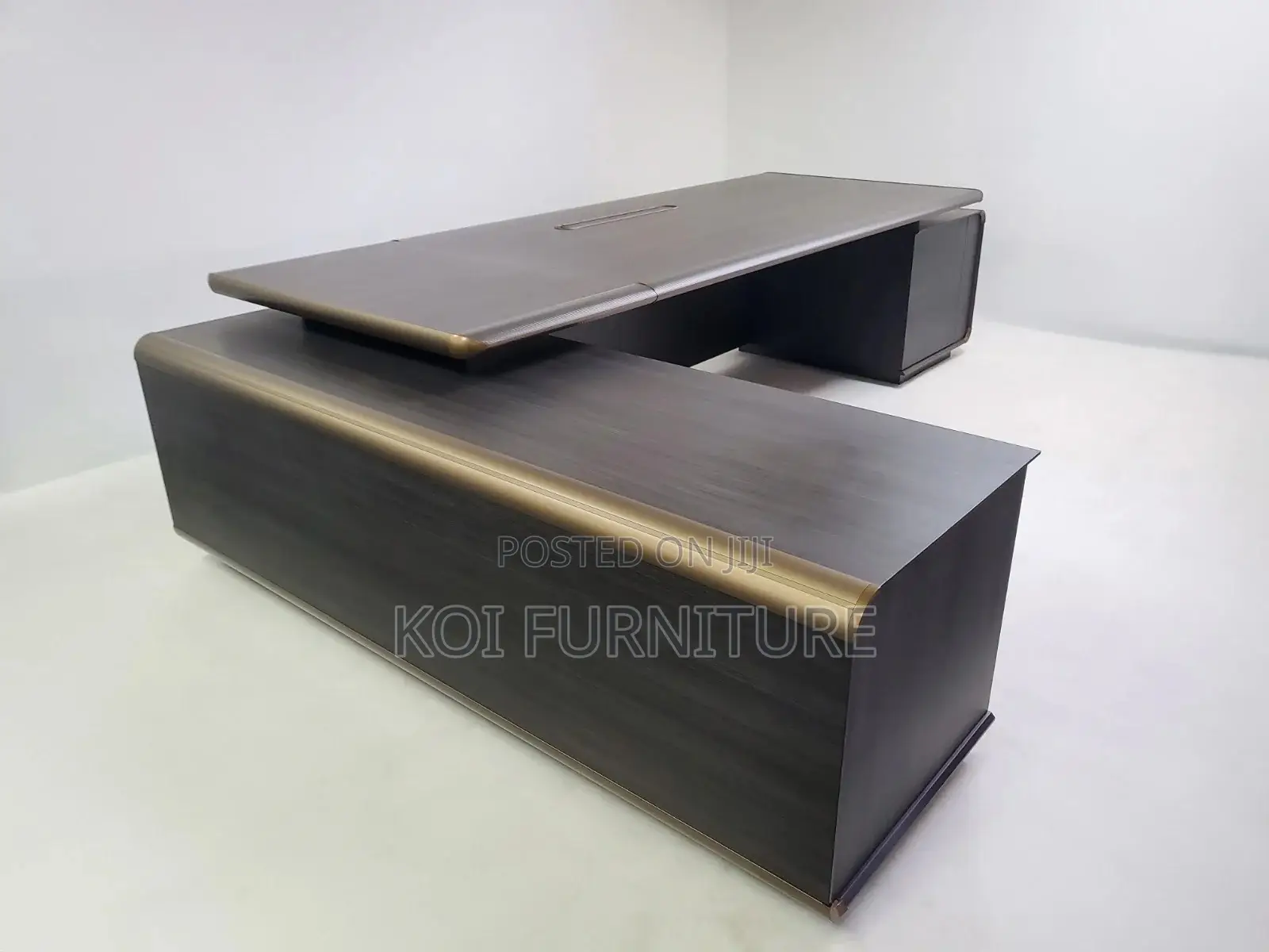 Office Desk : 2.4m Modern Executive Office Desk