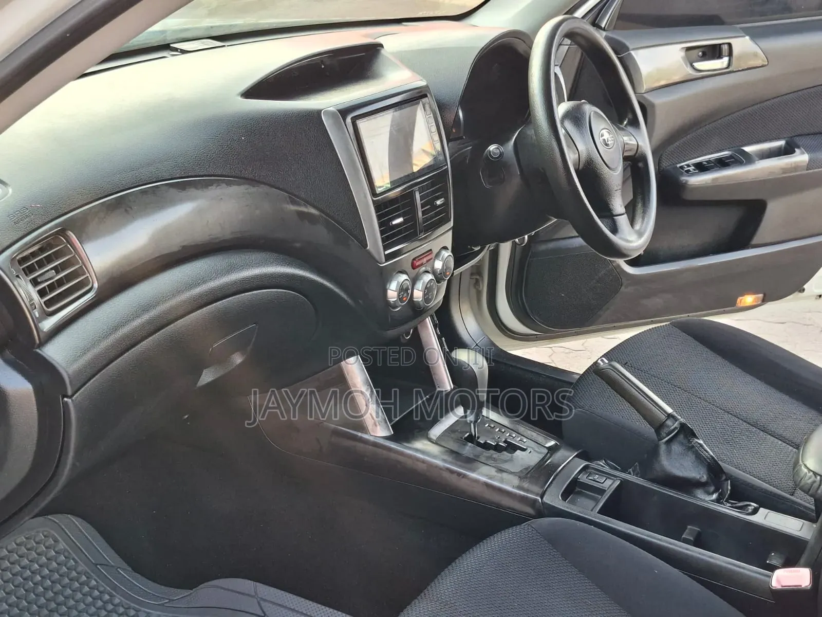 Subaru Forester 2013 Pearl