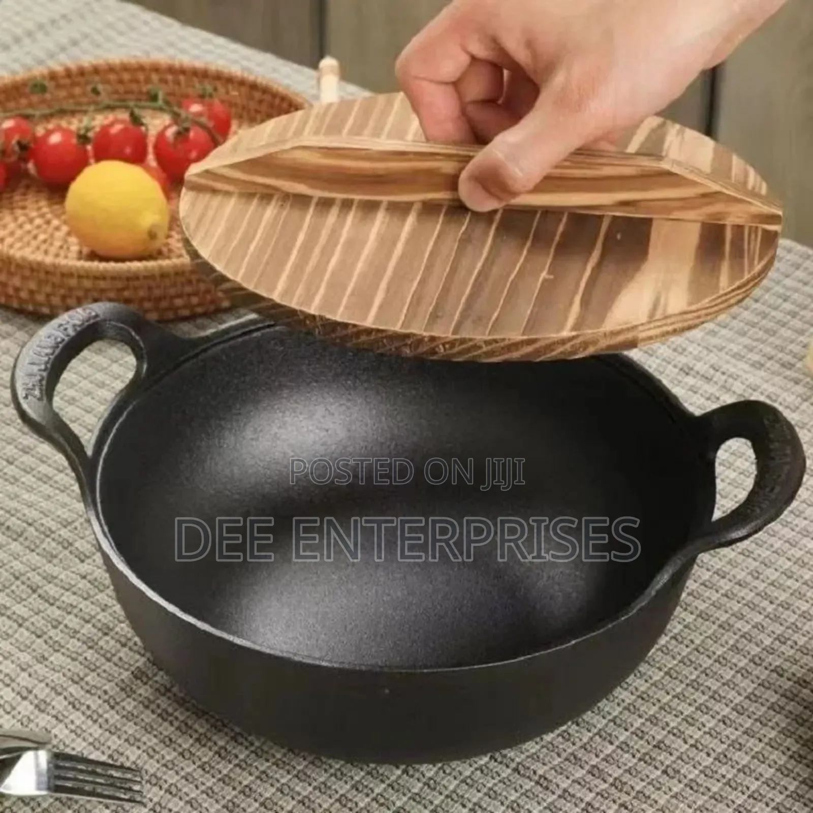 Pre-Seasoned Pure Cast Iron Flat Bottom Wok With Wooden Lid