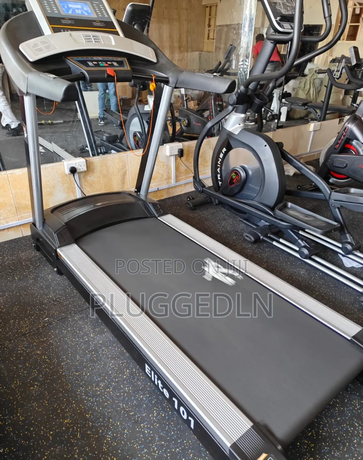 *Elite Athlete Treadmill
Semi Commercial