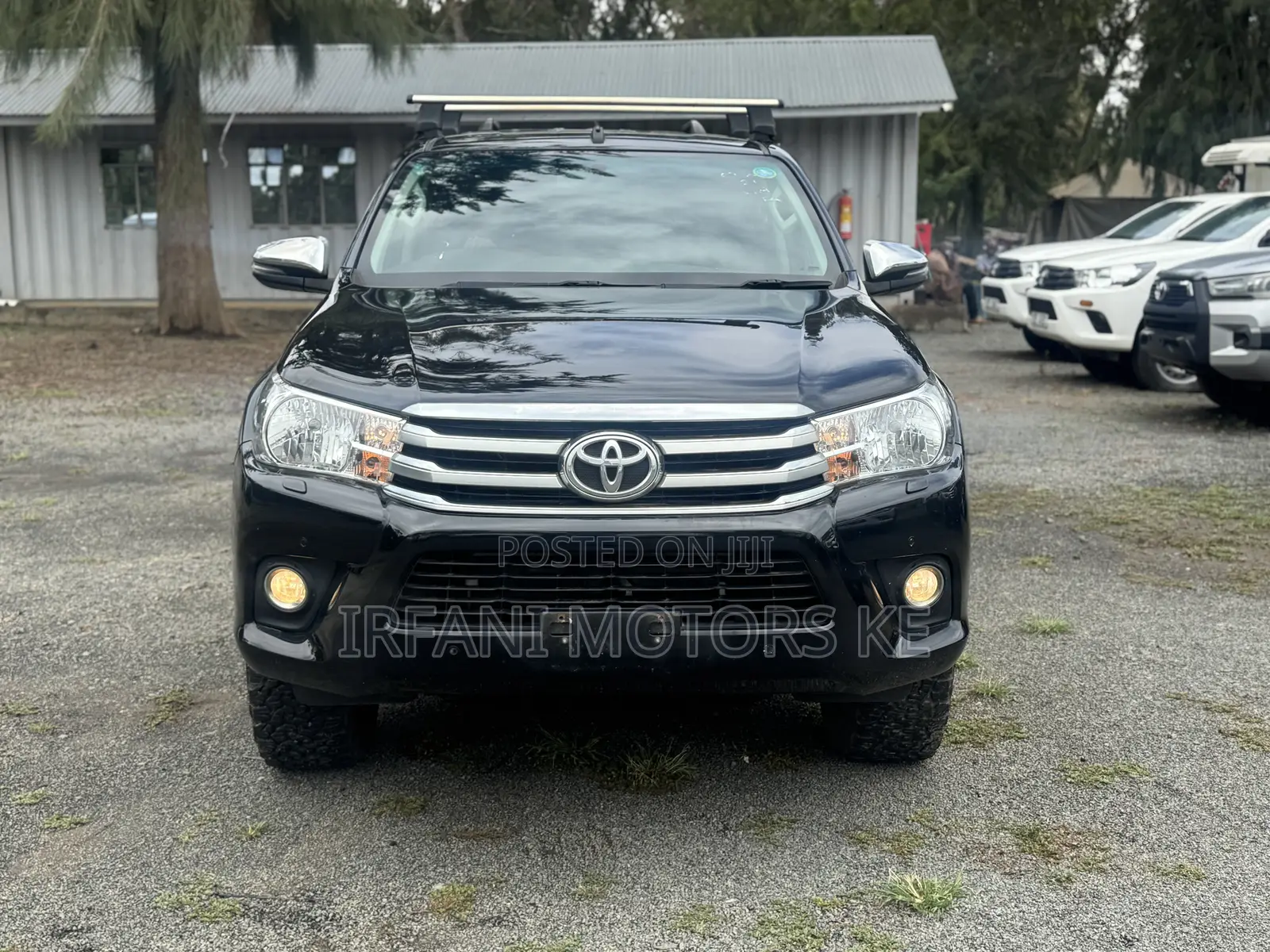 Toyota Hilux SR5+ 4x4 2018 Black