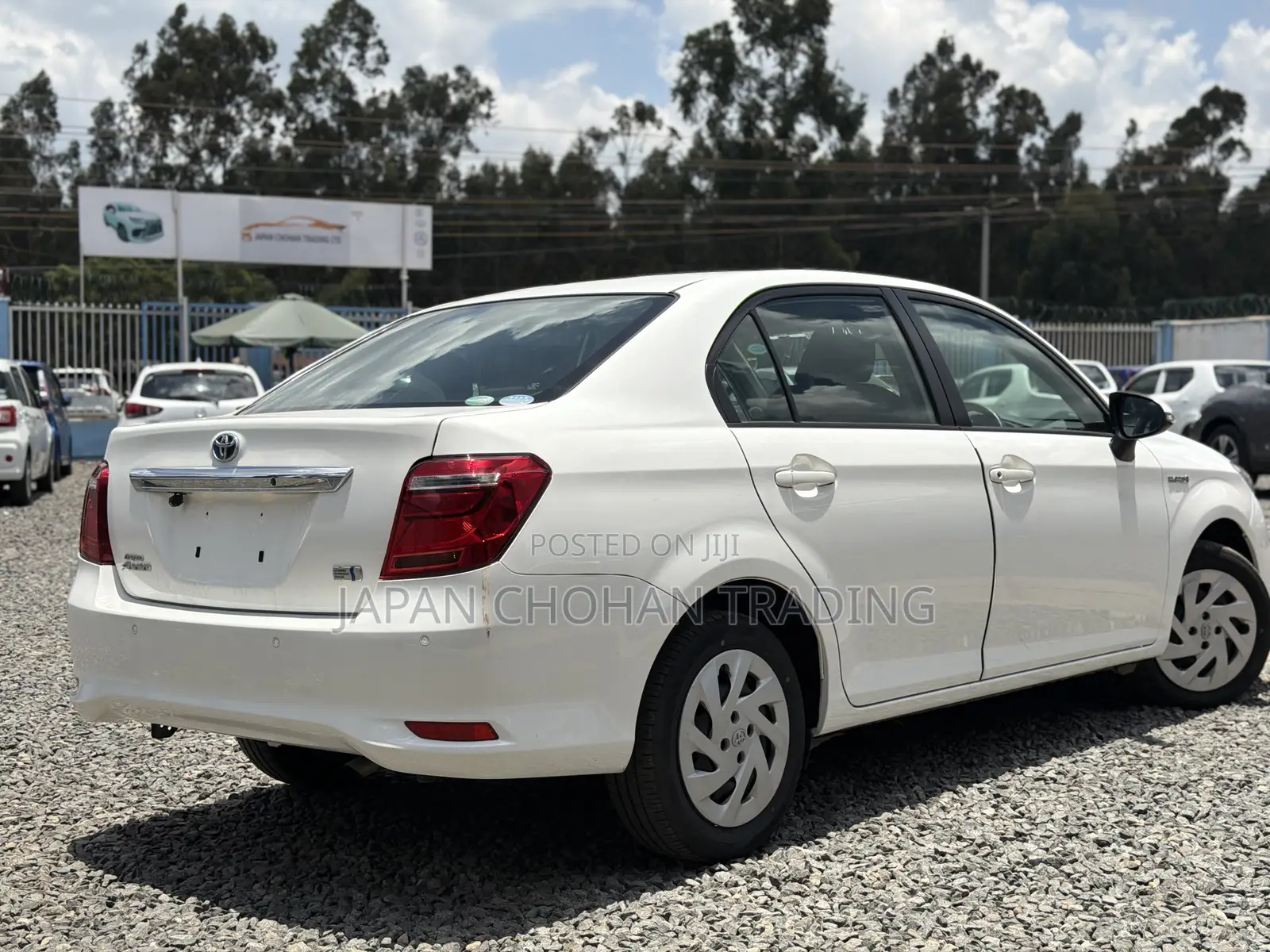 Toyota Axio 1.5 Hybrid 2WD 2019 White