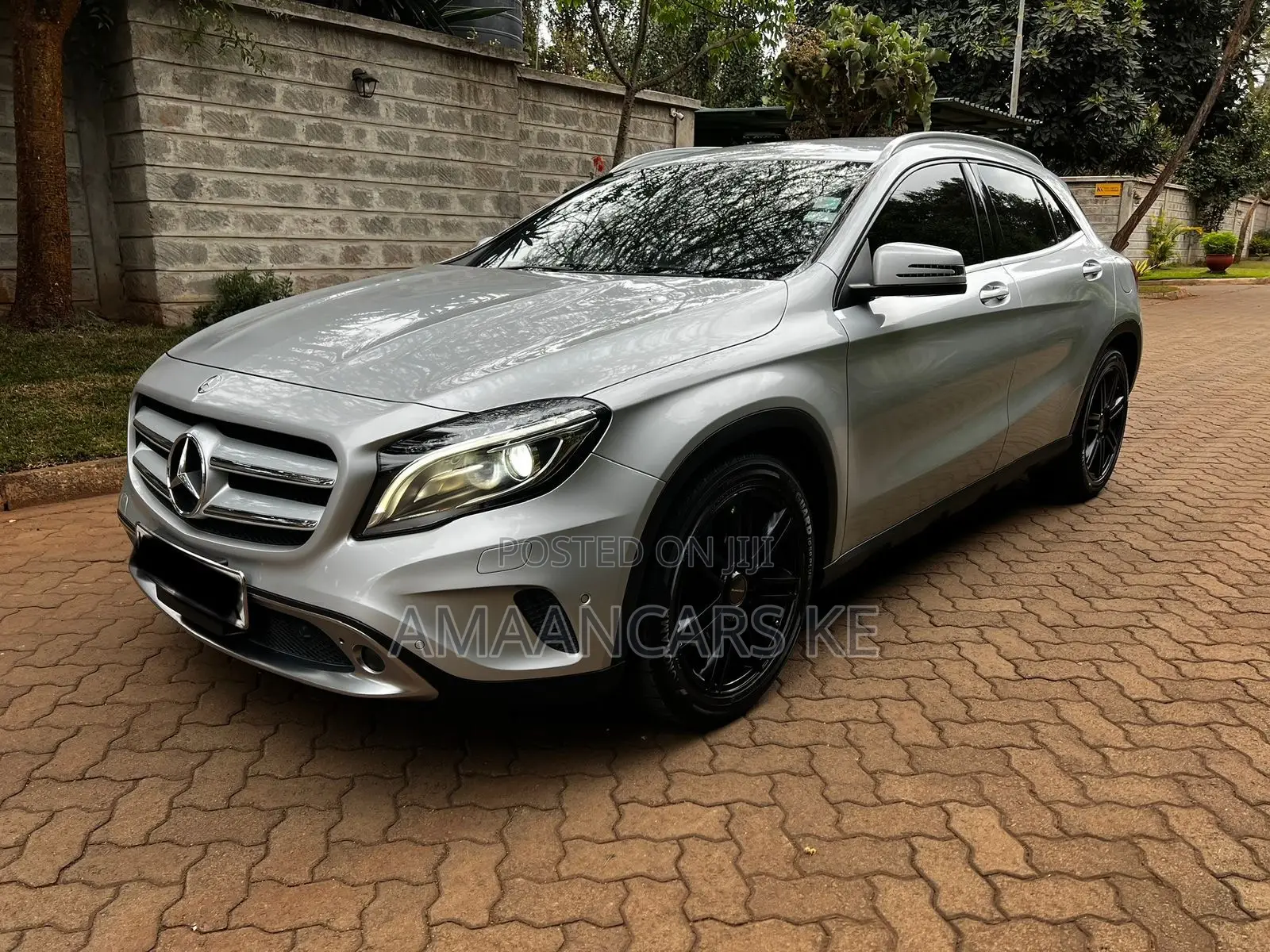 Mercedes-Benz GLA-Class GLA250 Sport Utility 4-Door (1.6L, 4cyl Turbo)