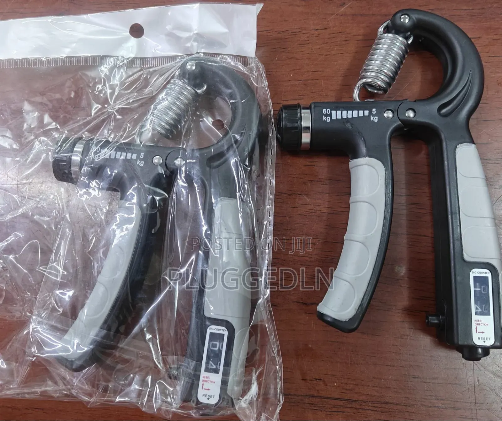 Adjustable Hand Grip Strengthener .