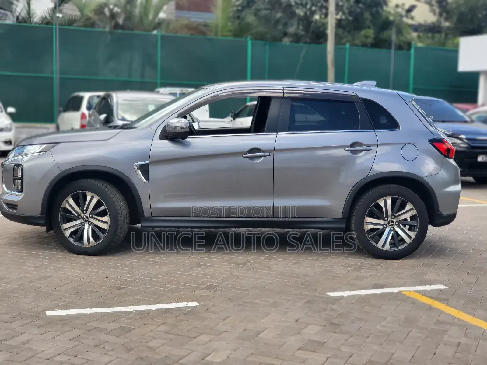 Mitsubishi RVR 2019 Gray