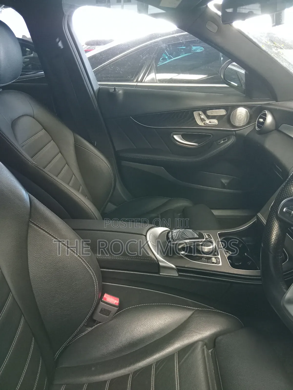 Mercedes-Benz C220 2019 Green