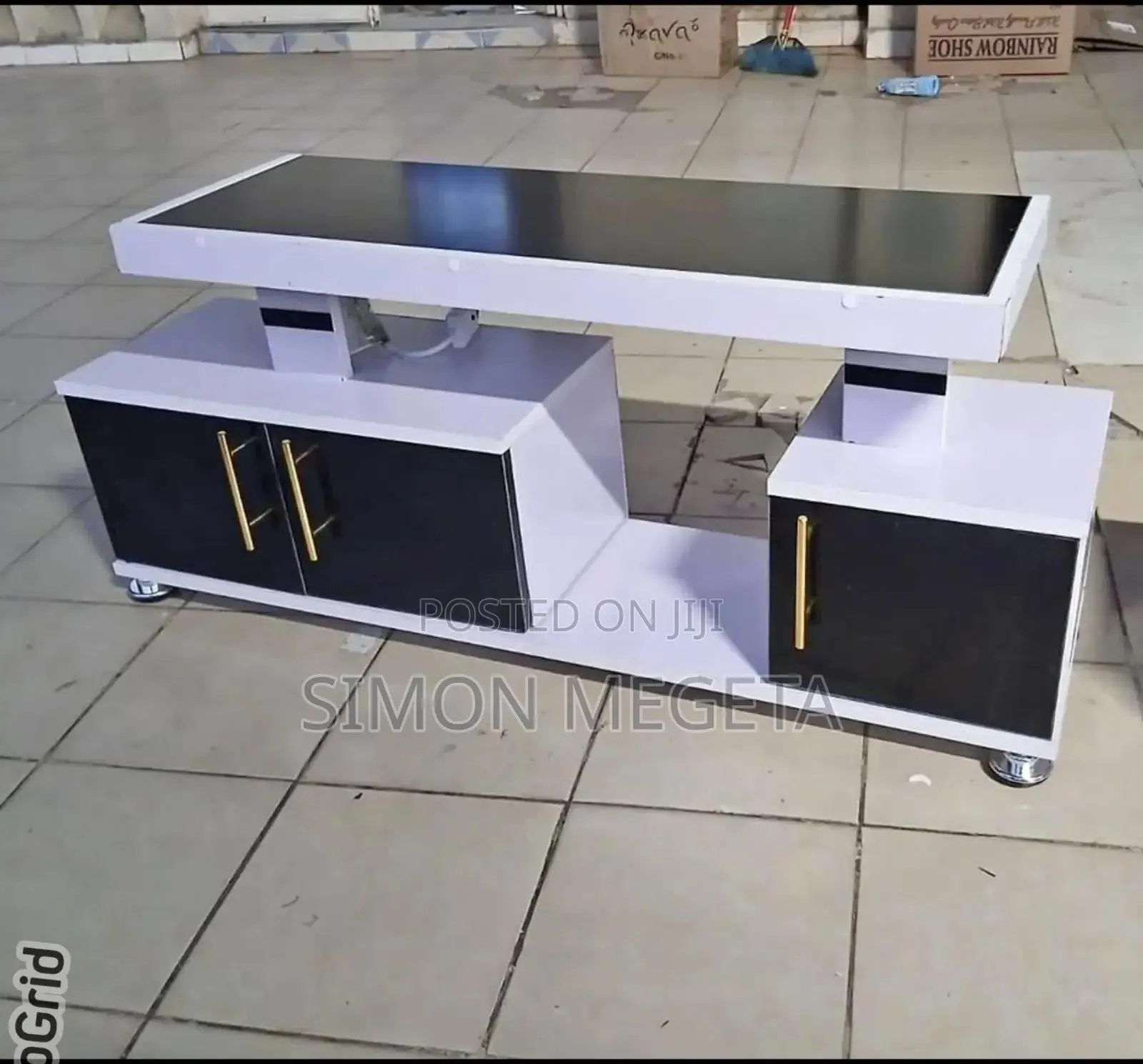 Instabul Tv Stand in Stock