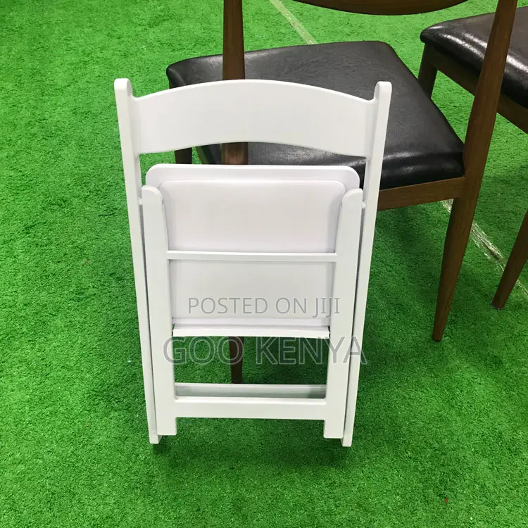 Outdoor Chair;Durable White Folding Chair With Comfortable Padded Seat